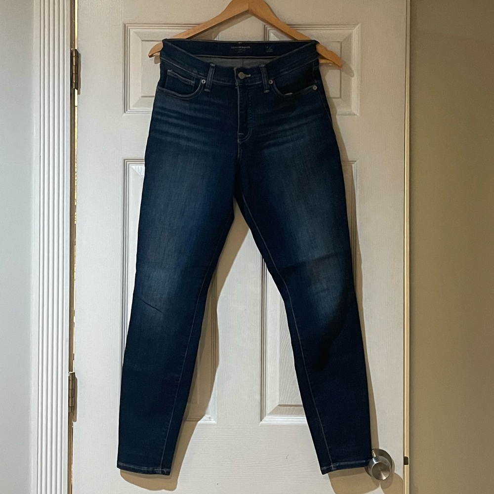 Lucky Jeans